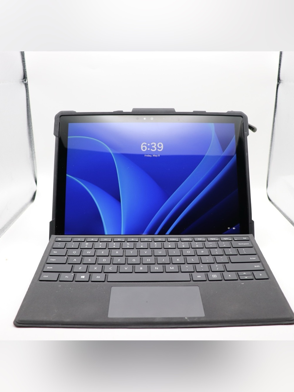 Microsoft surface pro 4 Keyboard, UAG Case, Charger